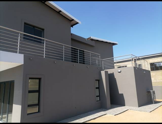 4 BEDROOM HOUSE FOR SALE IN BENDOR